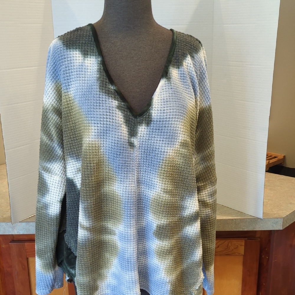 XCVI Blue & Green Tye Dyed Waffle Knit Top. Long Sleeve. Size Medium. So Soft!
